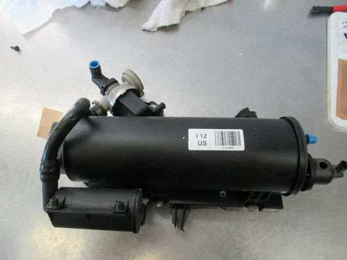 P018 BMW 2014-17 I8 vapor canister fuel gas emission canister charcoal canister
