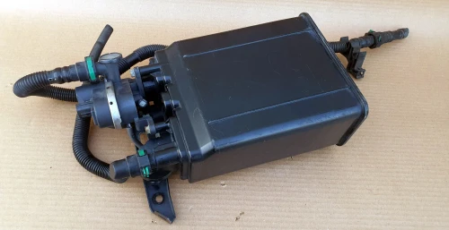 2008-2011 Lexus LX570 7774060470 Used OEM EVAP Vapor Charcoal Canister