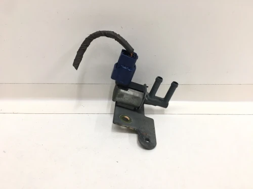 2003-2007 Nissan 350Z Used OEM EVAP Vapor Charcoal Canister