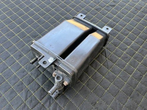 1996-1998 Nissan Maxima 1495056U17 Used OEM EVAP Vapor Charcoal Canister