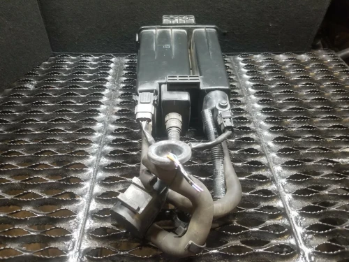 2009-2012 Nissan Cube 14950ET000 Used OEM EVAP Vapor Charcoal Canister