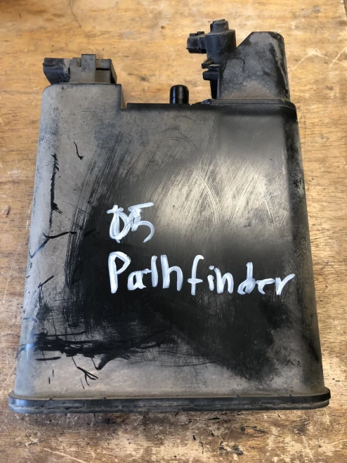Nissan Pathfinder 14950EA200 Used OEM EVAP Vapor Charcoal Canister