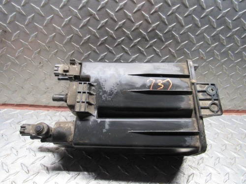 2004 Nissan Altima 149507Y000 2.5L Used OEM EVAP Vapor Charcoal Canister