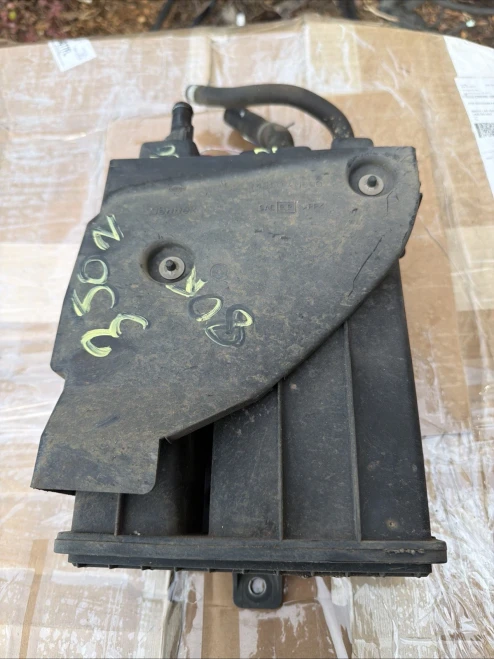 2003-2006 Nissan 350Z Used OEM EVAP Vapor Charcoal Canister