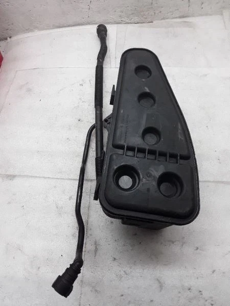 2006 Pontiac G6 22684811 3.5L Used OEM EVAP Vapor Charcoal Canister