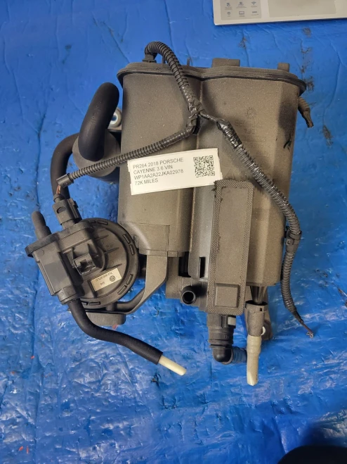 2011-2017 Porsche Cayenne 7P0201801L 3.6L Used OEM EVAP Vapor Charcoal Canister