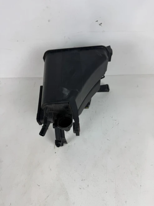 2011-2014 Porsche Cayenne 7P0201801E 3.6L Used OEM EVAP Vapor Charcoal Canister