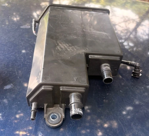 2012 Subaru Impreza 2.5L Used OEM EVAP Vapor Charcoal Canister