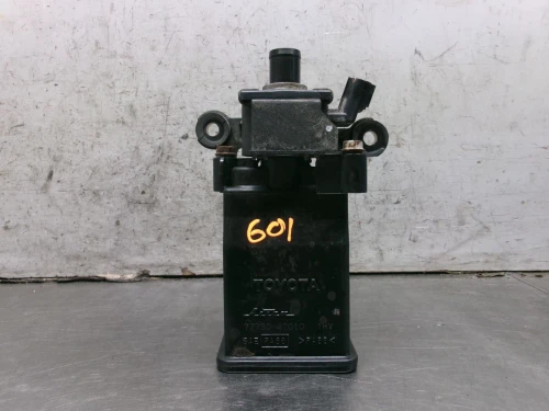 2001-2003 Toyota Prius 7773047010 1.5L Used OEM EVAP Vapor Charcoal Canister