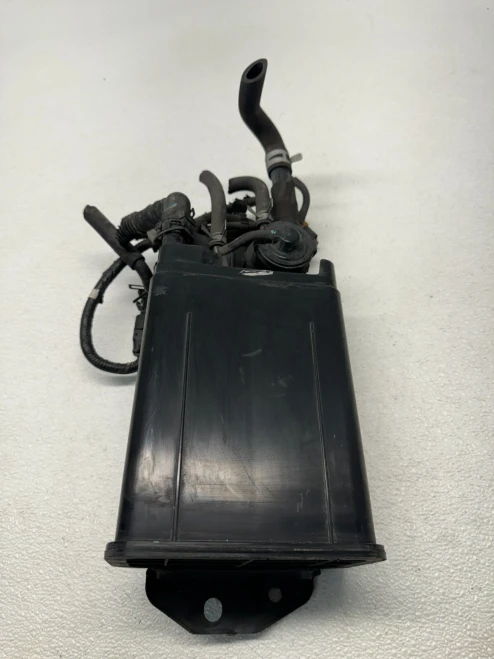 2001-2004 Toyota Avalon Used OEM EVAP Vapor Charcoal Canister