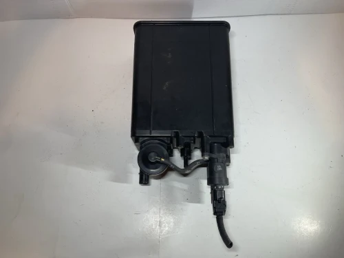 2004-2006 Toyota Tundra 7774006160 Used OEM EVAP Vapor Charcoal Canister