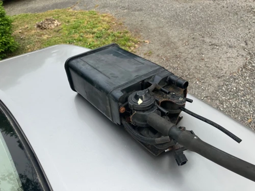 Toyota Corolla 7774002071 Used OEM EVAP Vapor Charcoal Canister