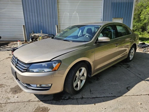 2015 Volkswagen Passat Used OEM EVAP Vapor Charcoal Canister