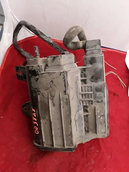 2006 Volvo S40 Used OEM EVAP Vapor Charcoal Canister