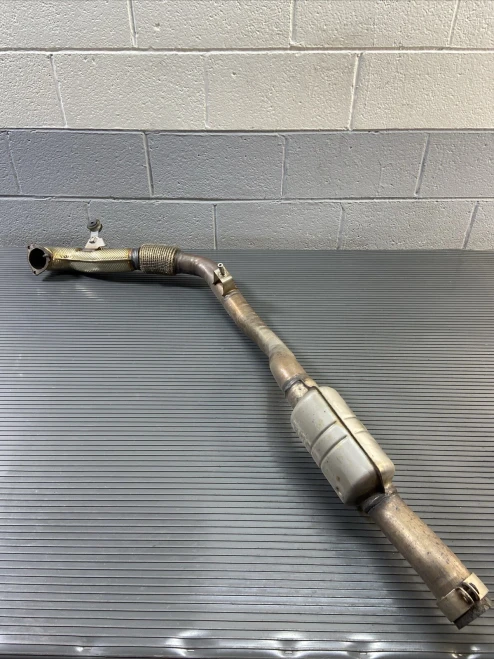 2018-2025 Audi A4 8W0253211C Right/Passenger Used OEM Exhaust Muffler