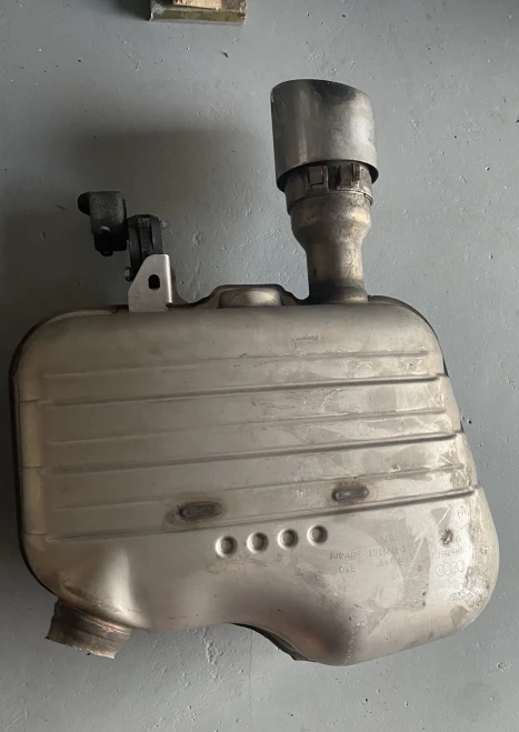 2017-2019 Audi A4 Right/Passenger Rear Used OEM Exhaust Muffler