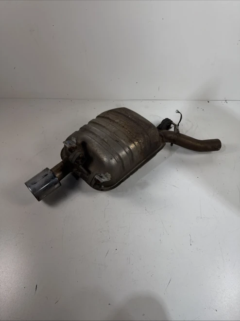 2004-2005 BMW Left/Driver Used OEM Exhaust Muffler