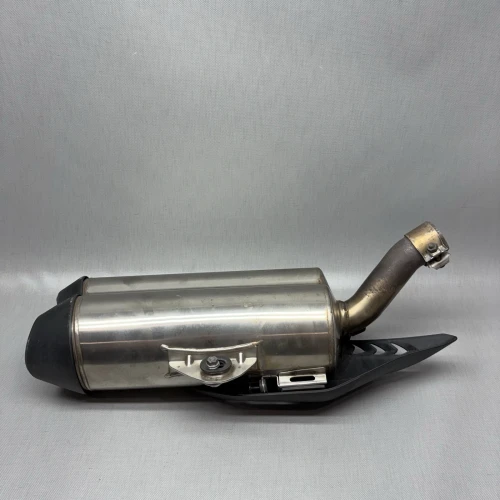 2014-2020 BMW 8556918 Used OEM Exhaust Muffler