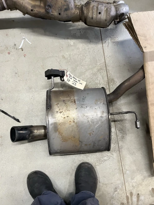 2000-2006 BMW X5 3.0L Rear Used OEM Exhaust Muffler