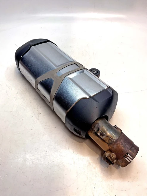 2020 BMW 18518559513 Used OEM Exhaust Muffler