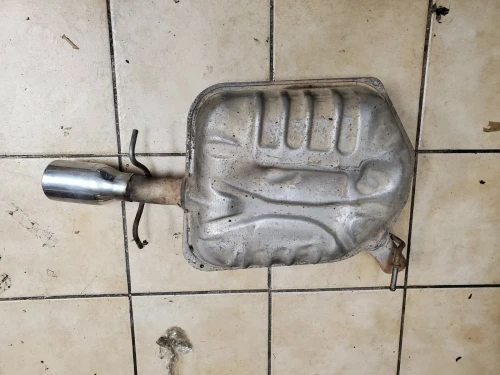 2004-2005 Cadillac SRX Left/Driver Used OEM Exhaust Muffler