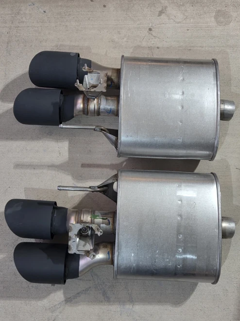 2025 Ford Mustang 5.0L Used OEM Exhaust Muffler