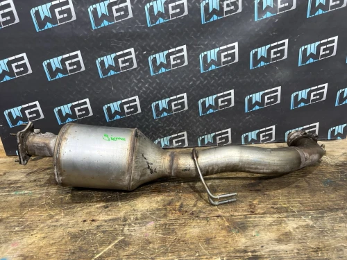 2017-2019 GMC 12686818 Used OEM Exhaust Muffler