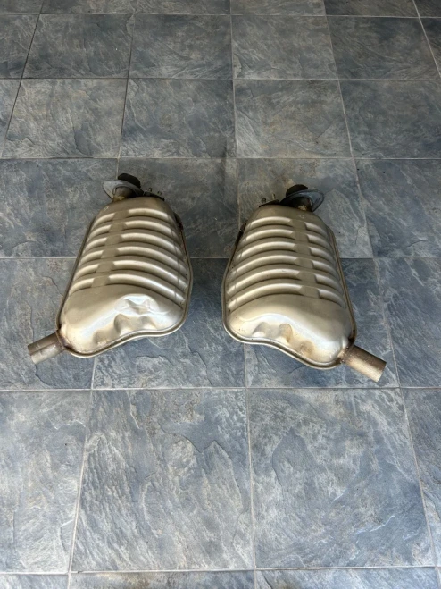 2011 Hyundai Equus Right/Passenger Used OEM Exhaust Muffler