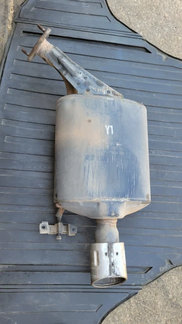 2014-2019 Infiniti 201001ME1A Left/Driver Used OEM Exhaust Muffler