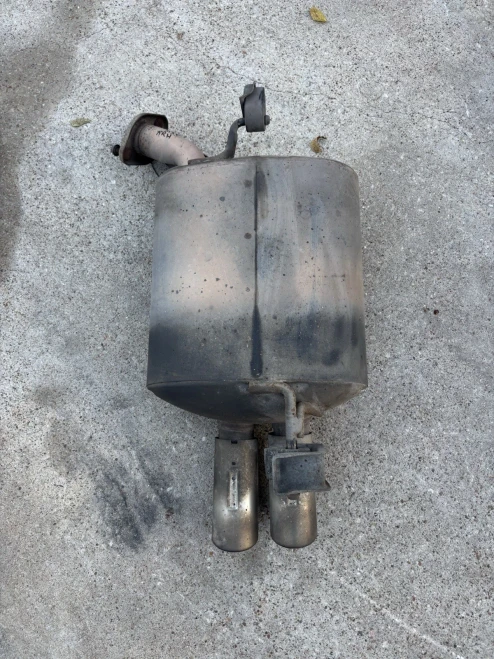 2006-2010 Infiniti M45 20100EH000 Right/Passenger Rear Used OEM Exhaust Muffler