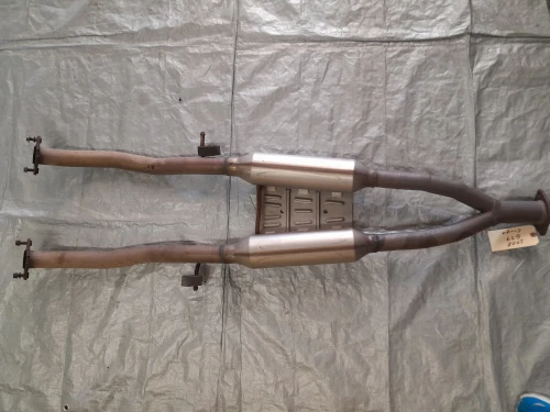 2008-2013 Infiniti G37 Center Used OEM Exhaust Muffler