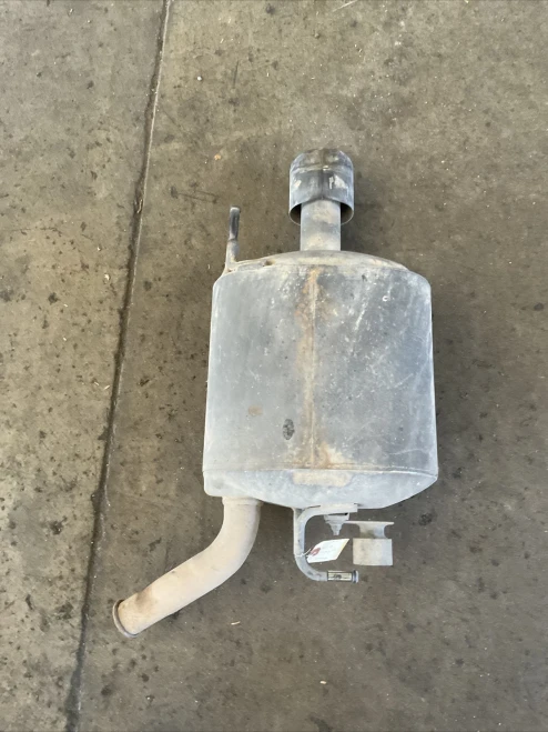 2007-2015 Infiniti G35 20100JK610 Left/Driver Rear Used OEM Exhaust Muffler