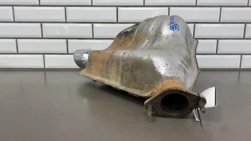 2016 Jeep Grand Cherokee 5.7L Left/Driver Used OEM Exhaust Muffler