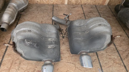 2017 Jeep Grand Cherokee 5.7L Left & Right Used OEM Exhaust Muffler