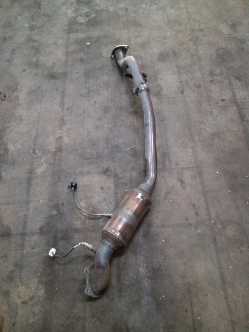 2015-2021 Jeep Cherokee 3.6L Left/Driver Used OEM Exhaust Muffler