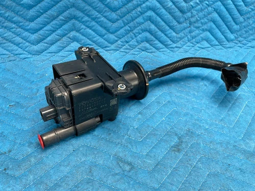 Lexus LS500 Vapor Canister Leak Detection Pump 12k 2018 2019 2020 2021 2022 OEM