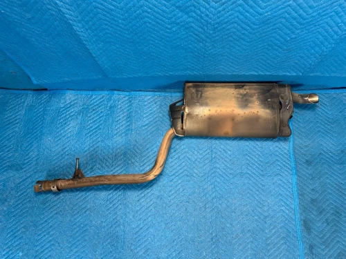2001-2003 Lexus LS430 1744050900 Left/Driver Rear Used OEM Exhaust Muffler