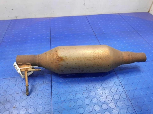 2012-2015 Mazda L5872055X Center Used OEM Exhaust Muffler