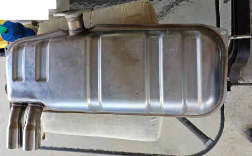 2016-2018 Mazda Miata PE2R40100 Rear Used OEM Exhaust Muffler
