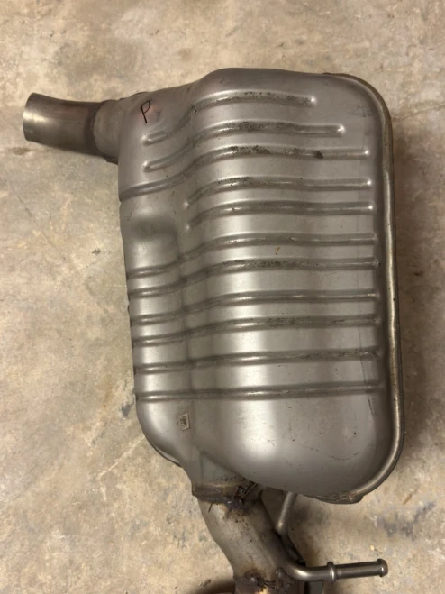 Mercedes-Benz CLS550 Right/Passenger Used OEM Exhaust Muffler