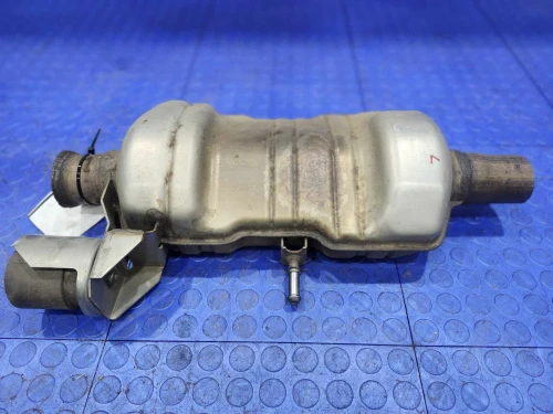 2012-2015 Mercedes-Benz ML350 Left/Driver Center Used OEM Exhaust Muffler