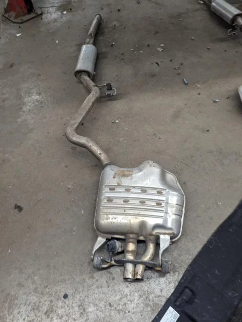 Mercedes-Benz S550 Left/Driver Used OEM Exhaust Muffler