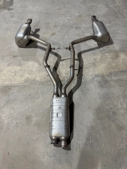 2014-2016 Mercedes-Benz E400 Center Used OEM Exhaust Muffler