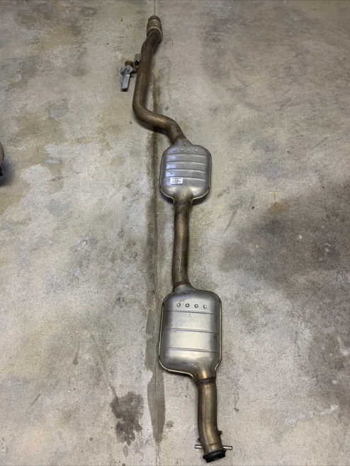 2015-2017 Mercedes-Benz C300 2.0L Center Used OEM Exhaust Muffler