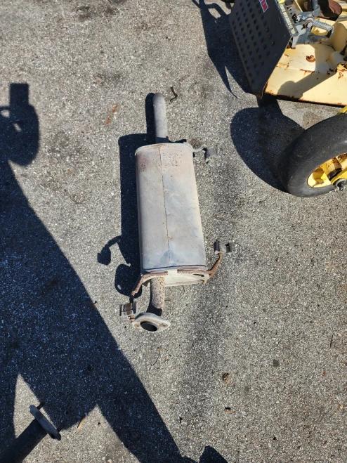 Nissan Sentra 201003SA1A 1.8L Used OEM Exhaust Muffler