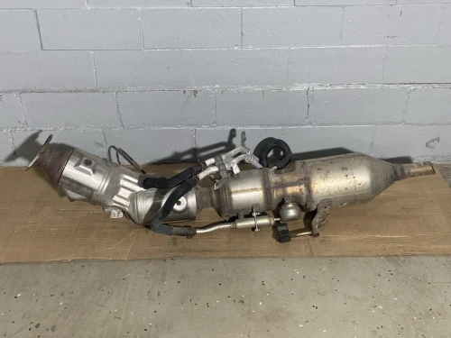2010-2015 Toyota Prius Center Used OEM Exhaust Muffler