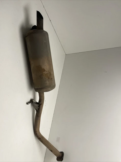 2010-2015 Toyota Prius Used OEM Exhaust Muffler