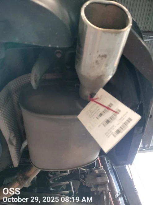 2018 Toyota Camry 1743025130 Used OEM Exhaust Muffler