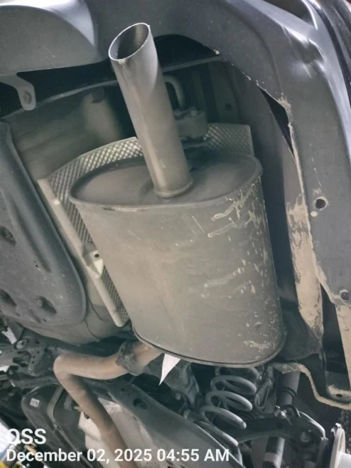 2018 Toyota Camry 17430F0010 Used OEM Exhaust Muffler