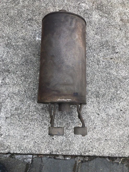 1998 Toyota Tacoma Center Used OEM Exhaust Muffler